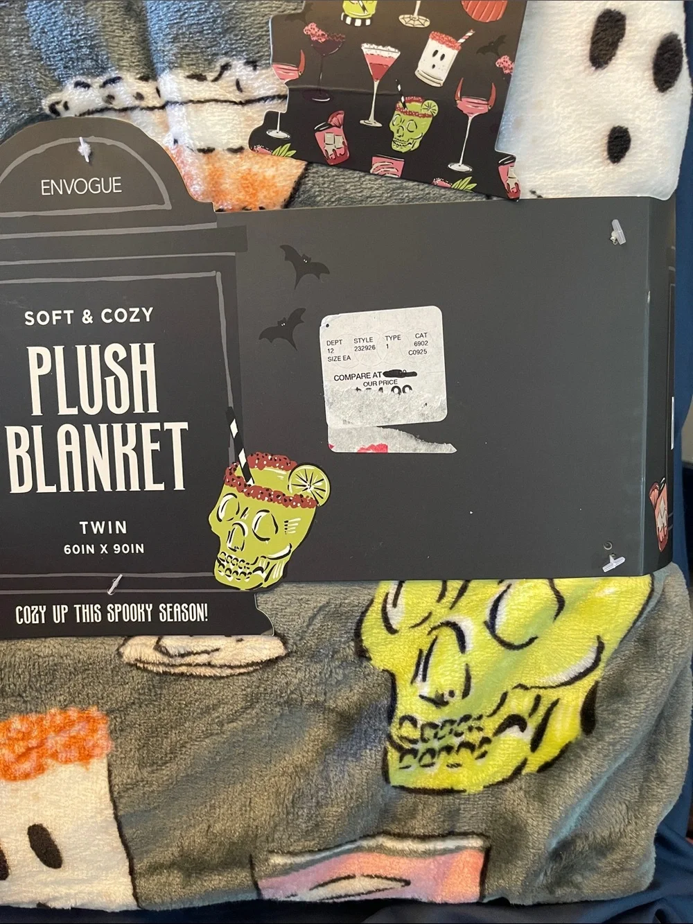 Envogue Halloween Plush Blanket in Gray, Orange & Neon Green